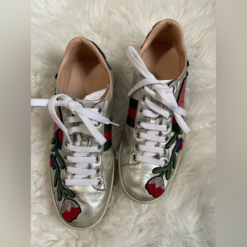 Gucci sneakers women’s size 37.5 US 7